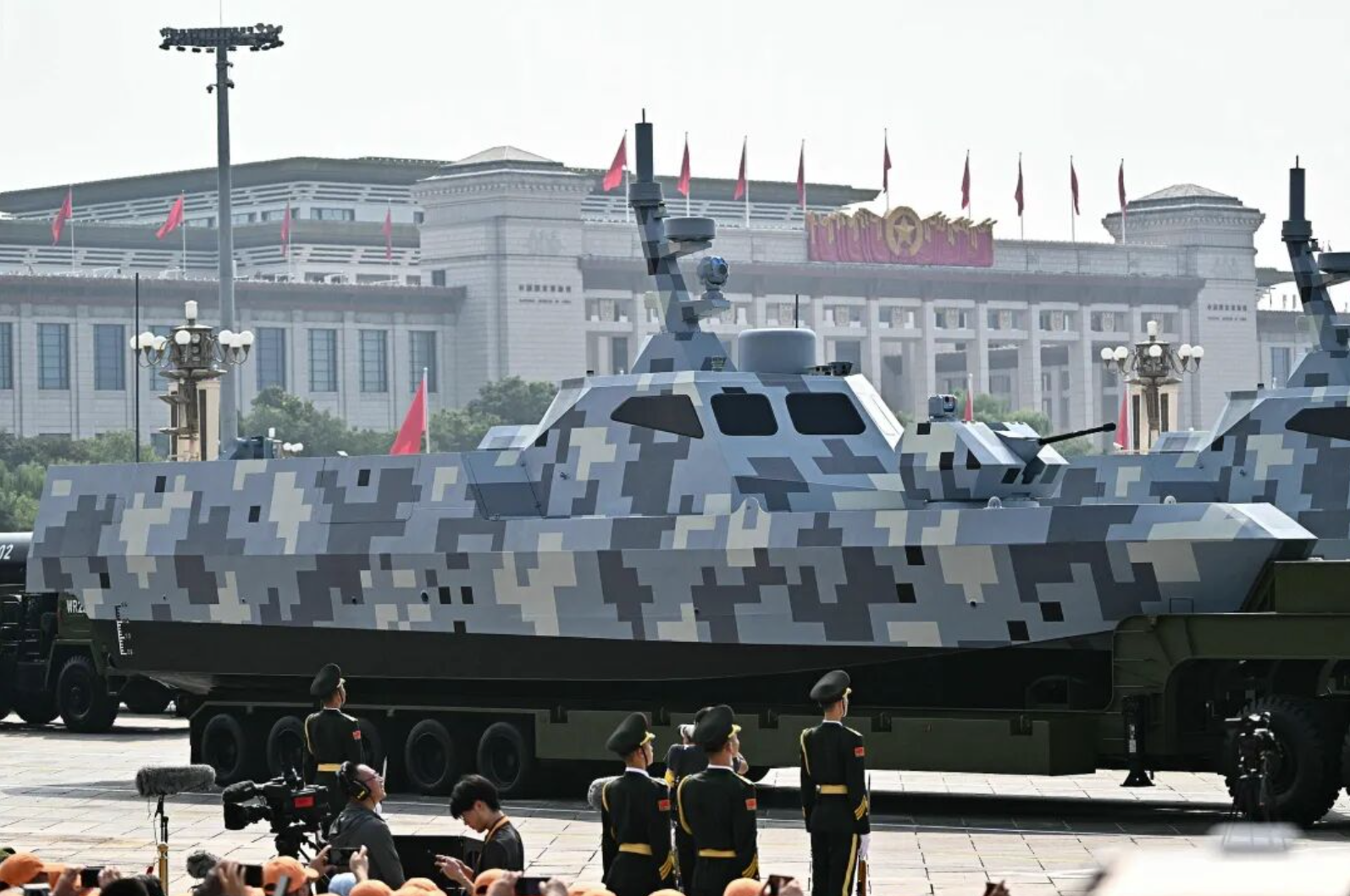 铭记历史、缅怀先烈、珍爱和平、开创未来